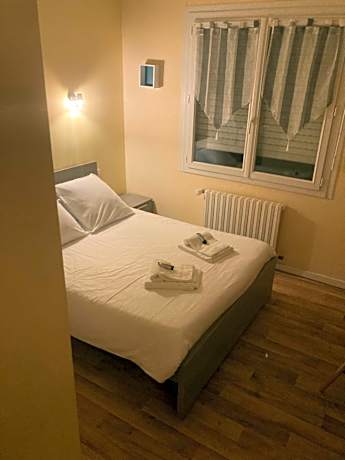 Double Room with Shared Toilet