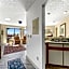 1302b St Thomas Square