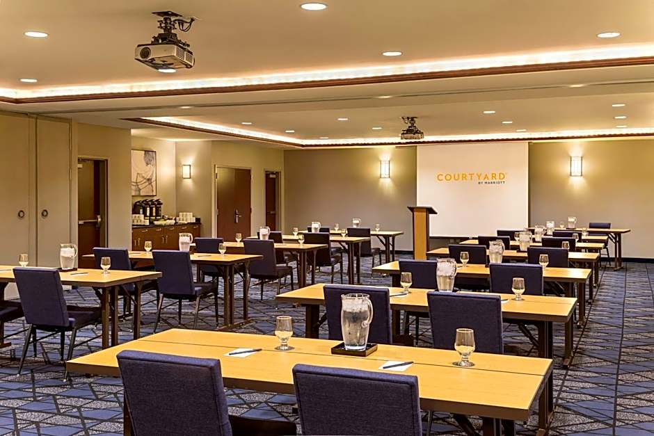 Courtyard by Marriott Madison West/Middleton