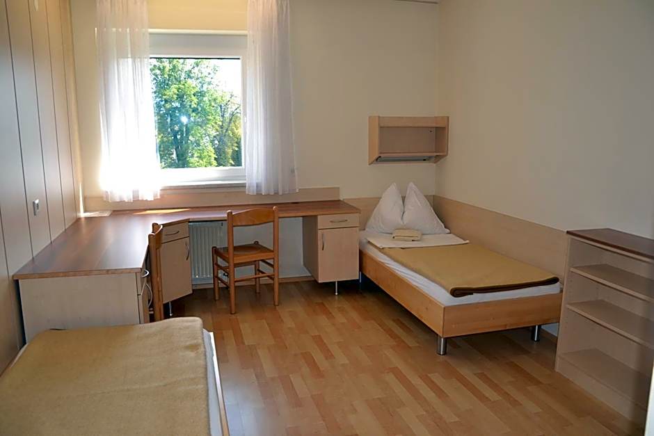 Mladinski dom - Hostel
