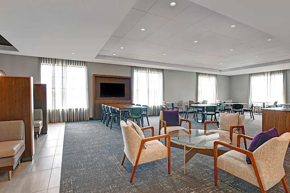 Courtyard by Marriott® Manhattan Aggieville