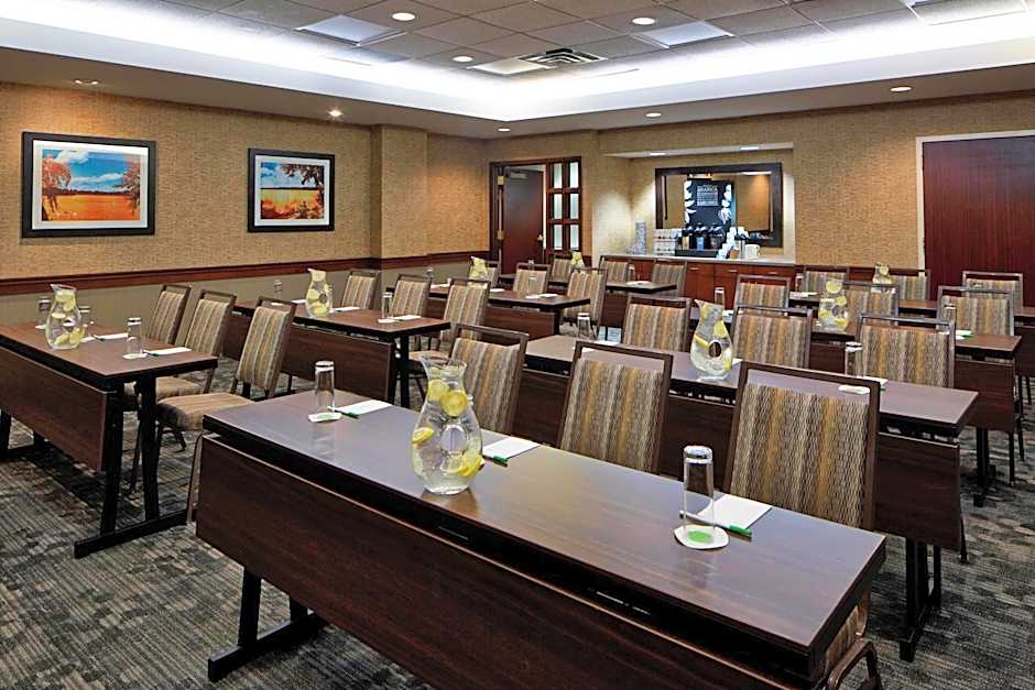 Courtyard by Marriott Bloomington by Mall of America