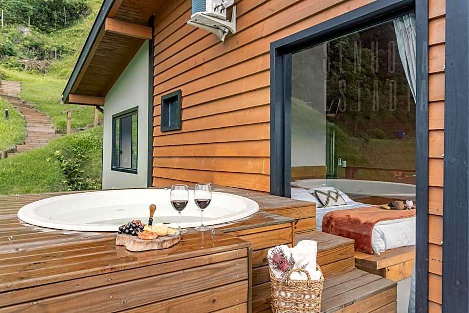 Villas Mornas Mountain Cabin Jacuzzi, Beach Tennis
