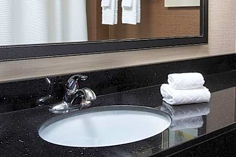 Room, 2 Queen Beds (Hearing Accessible)