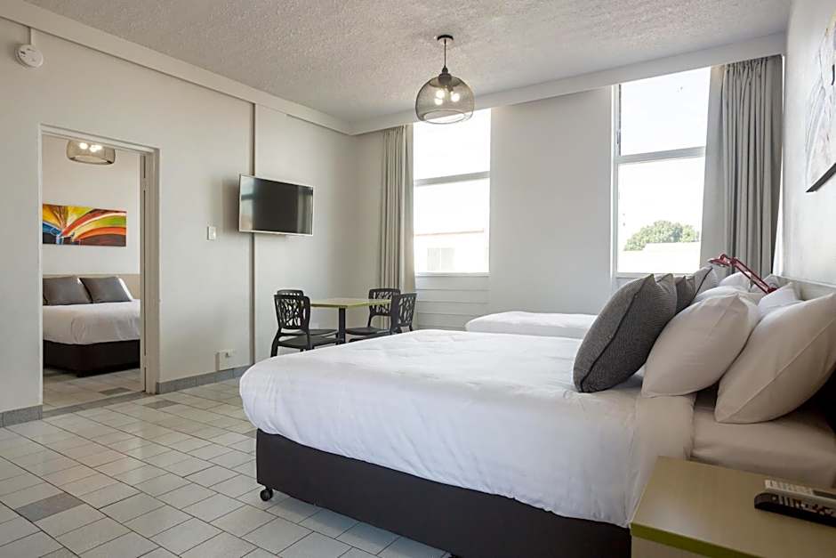 Nightcap at Emerald Star Hotel