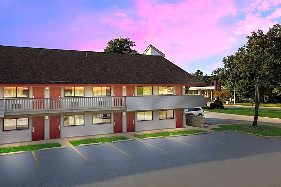 Red Roof Inn Cleveland - Westlake