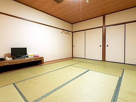 Japanese-Style Room - Smoking