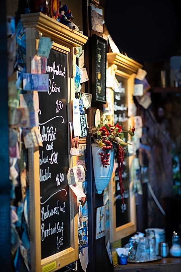 Mahlzeit - Hotel Brauhaus Weyhausen - Keramikstudio