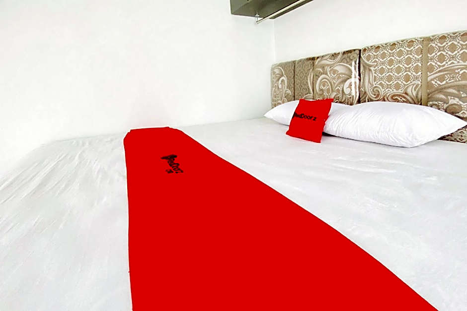 RedDoorz Syariah @ GCL Bukittinggi