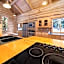 Golden Cabin - Hot Tub - Games Barn - Theatre