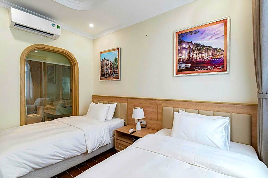Tra Co Luxury Hotel & Resort 