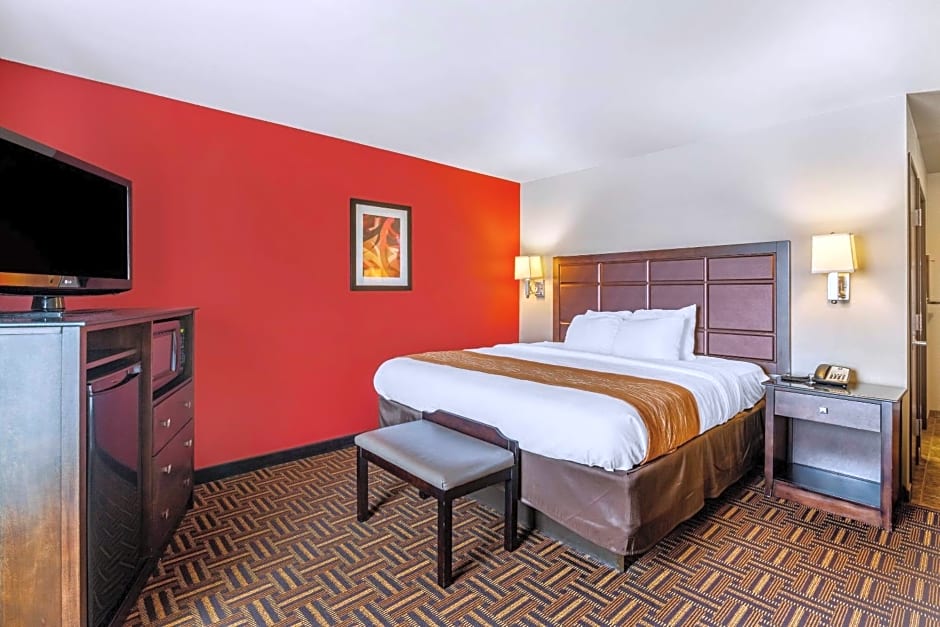 Comfort Inn & Suites