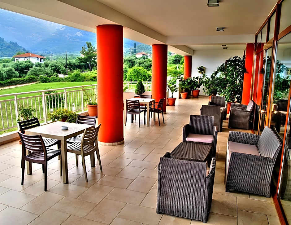 Maranton Beach Hotel