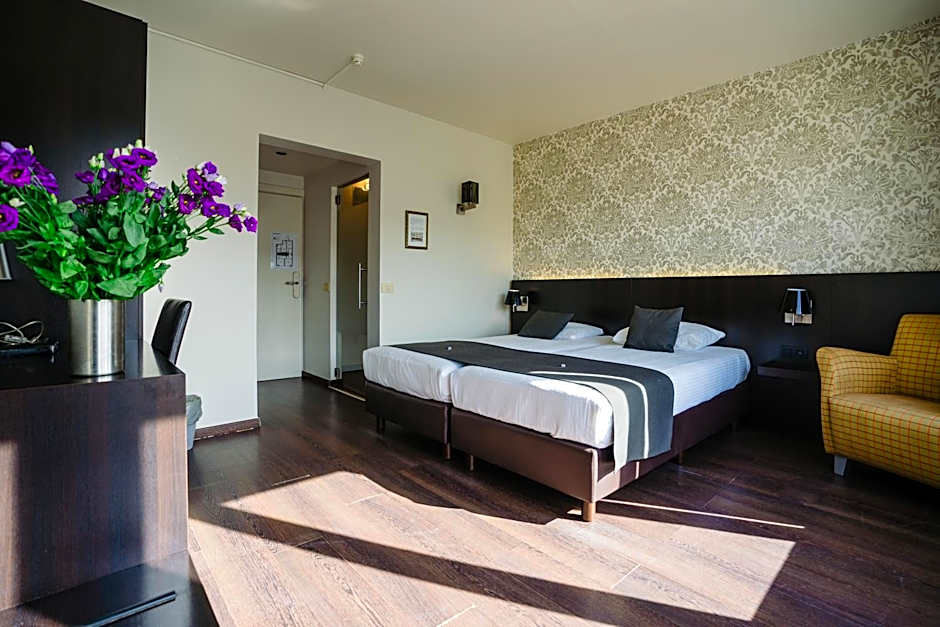 Photo 1 of 9 of Deluxe 2 Beds