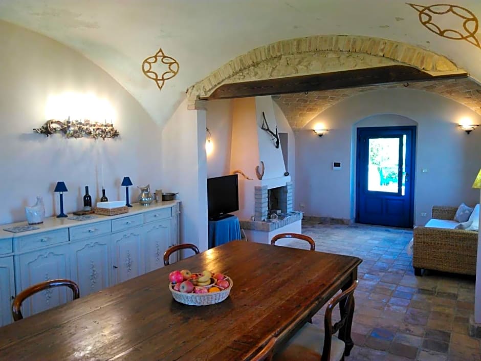 La casa dalle finestre blu