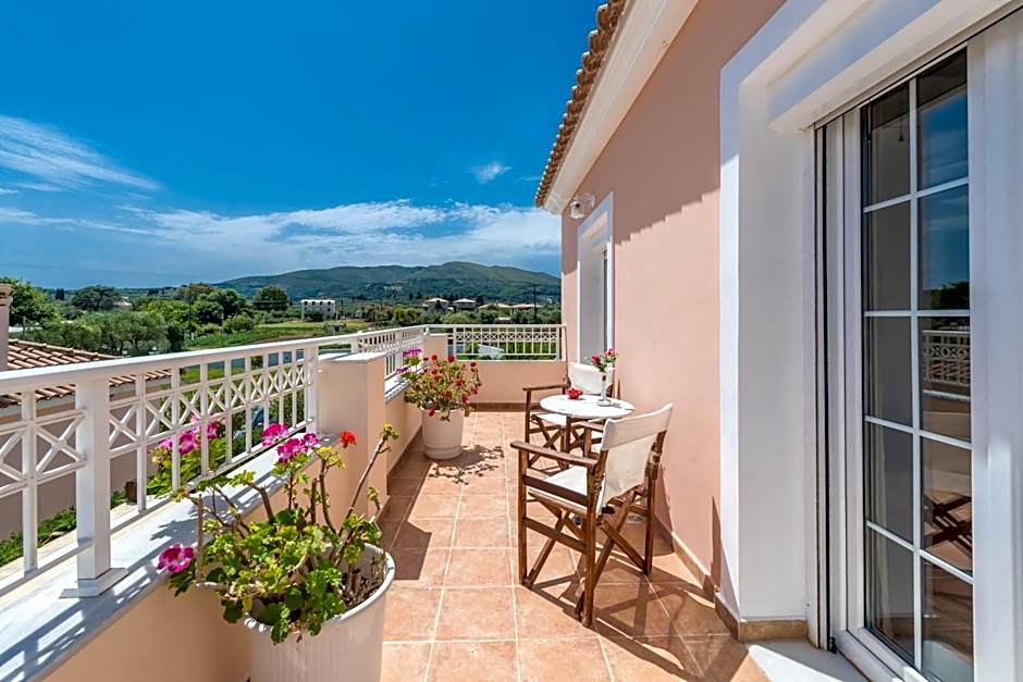 Lorenzo Villas with Private Pool, 200m from the beach, by ZanteWize