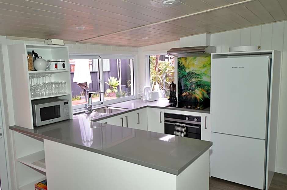 Wairua Lodge - Rainforest River Retreat