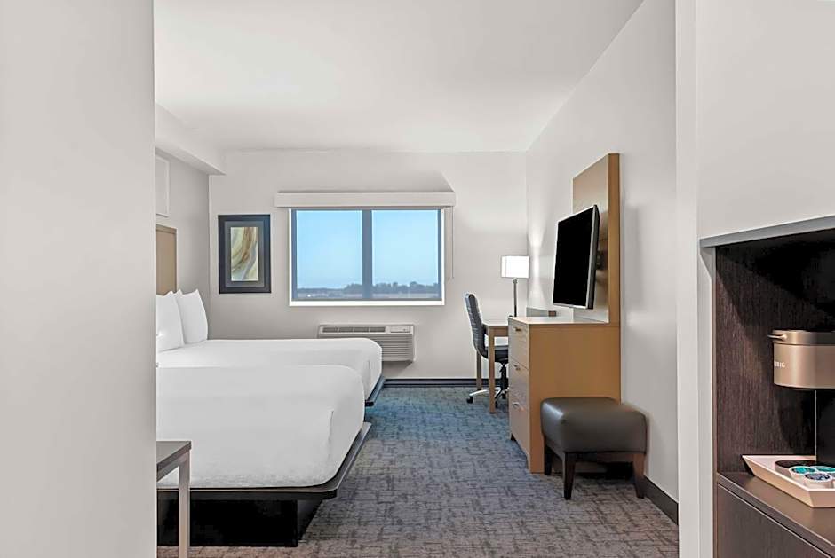 Best Western Plus Winkler