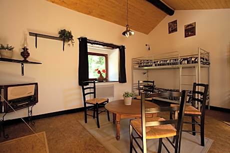 Basic Triple Room - Attic