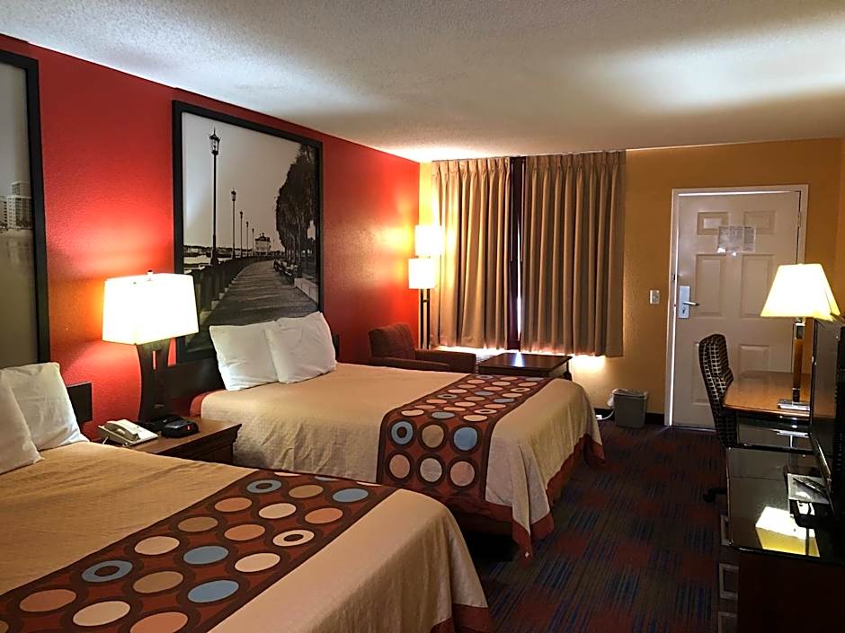 Baymont by Wyndham Richburg/Chester Area