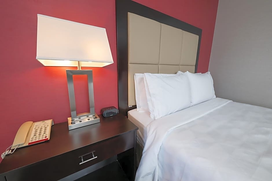 Holiday Inn Montreal Centre Ville Downtown By IHG