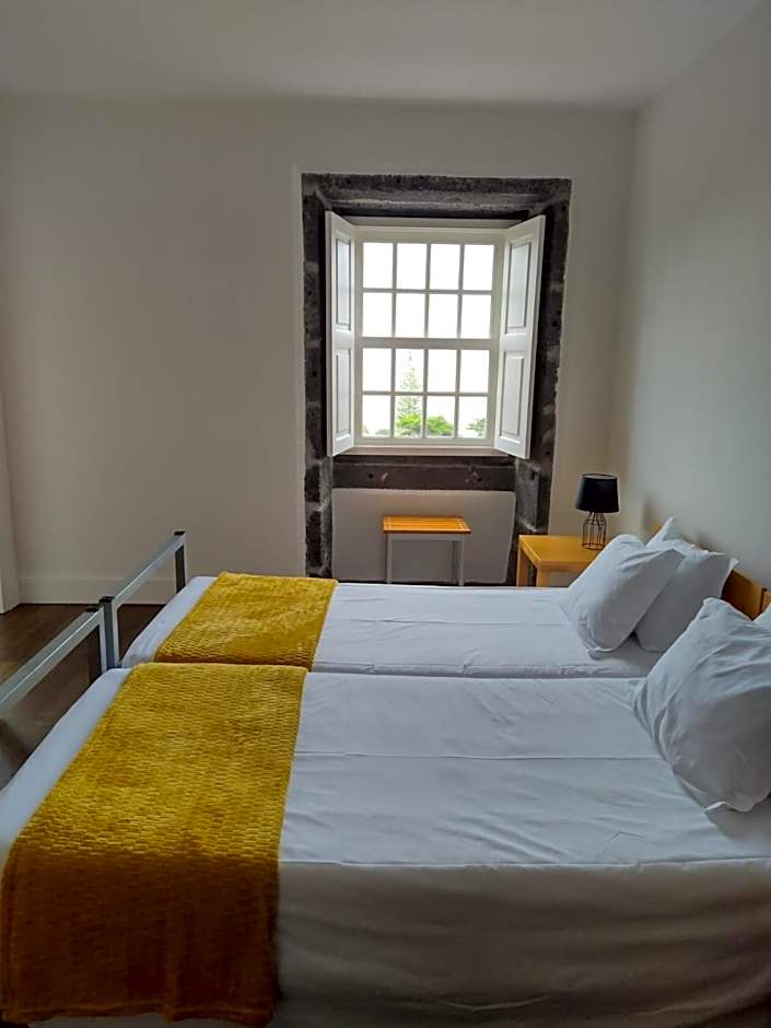 Azores Youth Hostels - Pico