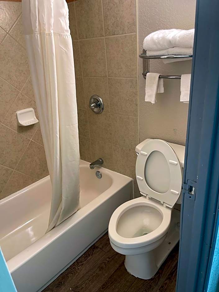 KINGS INN- Medical Downtown Midtown Memphis