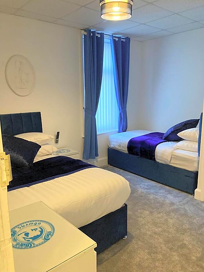 The New Apollo Hotel