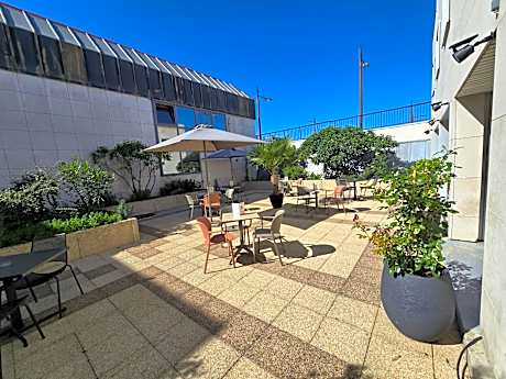 B&B HOTEL Paris Versailles