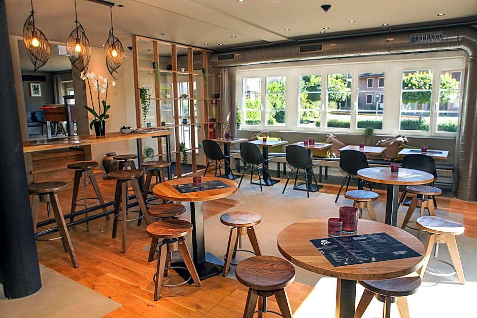 Dihei - Hotel, Lounge, Bar