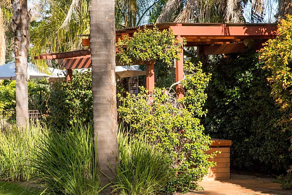 Crystal Fountain Motel