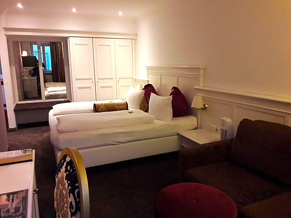 Photo 1 of 4 of Double Room