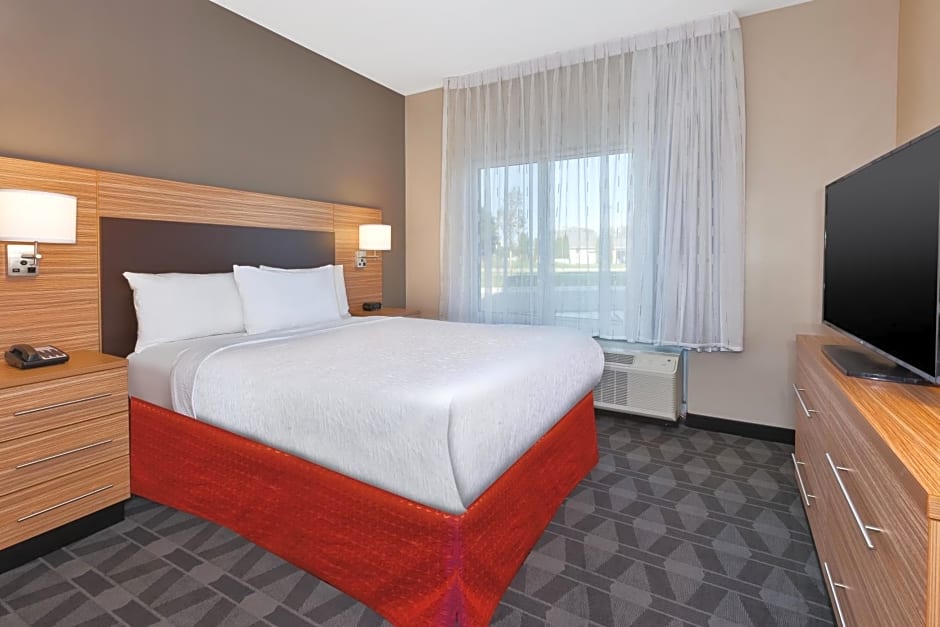 TownePlace Suites by Marriott Grand Rapids Airport Southeast