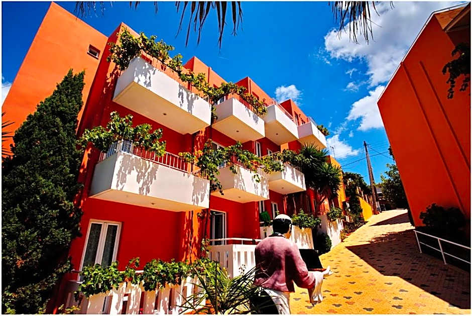 Bellos Hotel Apartments