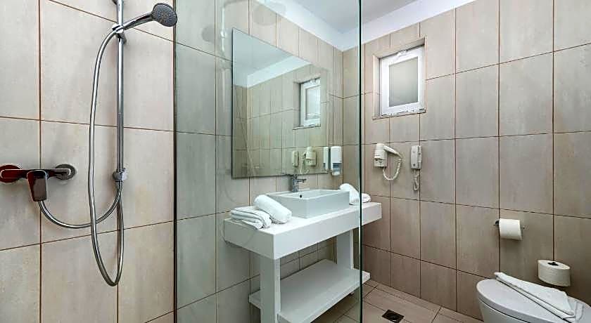 Gaia Royal Hotel