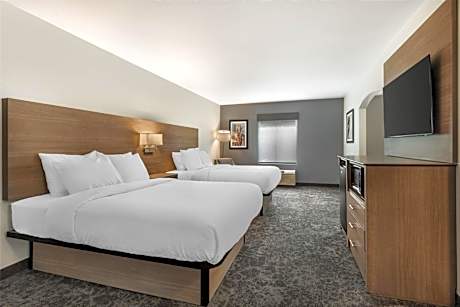 Suite with Two Queen Beds and Sofa Bed - Non-Smoking