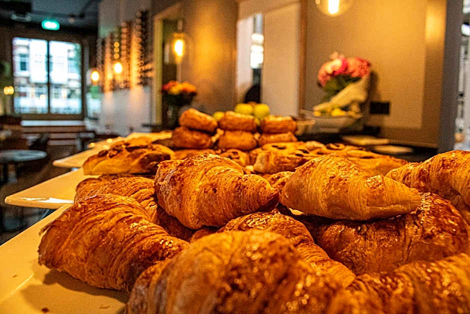 Grand Hotel Downtown