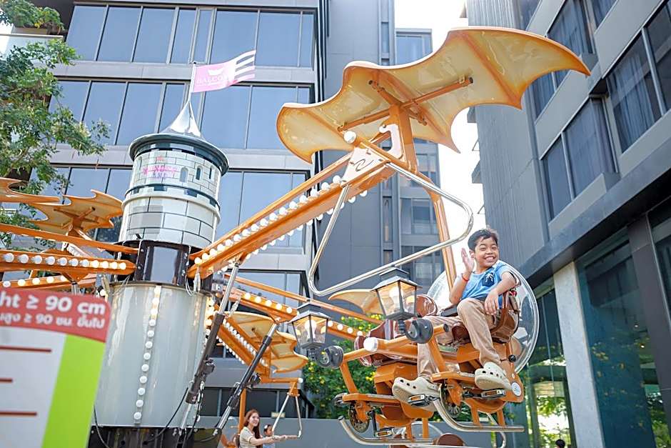 Balcony Seaside Sriracha Hotel & Serviced Apartments