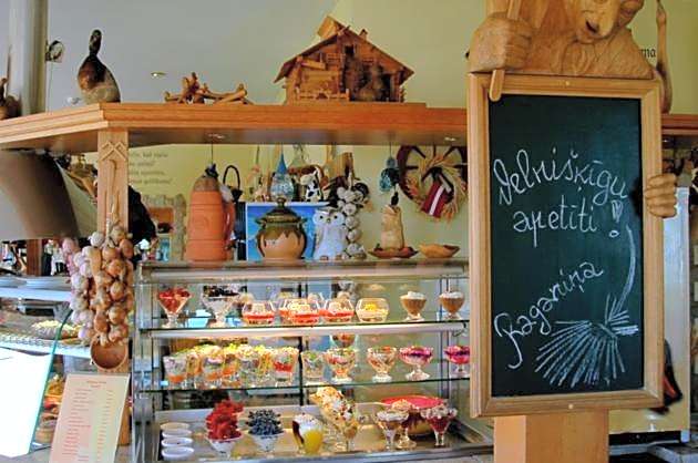 Raganas Ķēķis Hotel