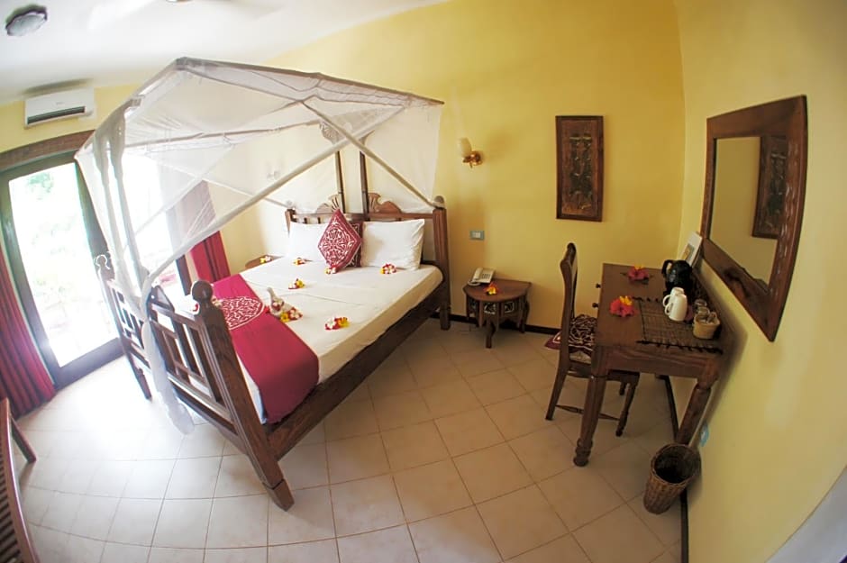 Photo 1 of 8 of Double Room with Sea View