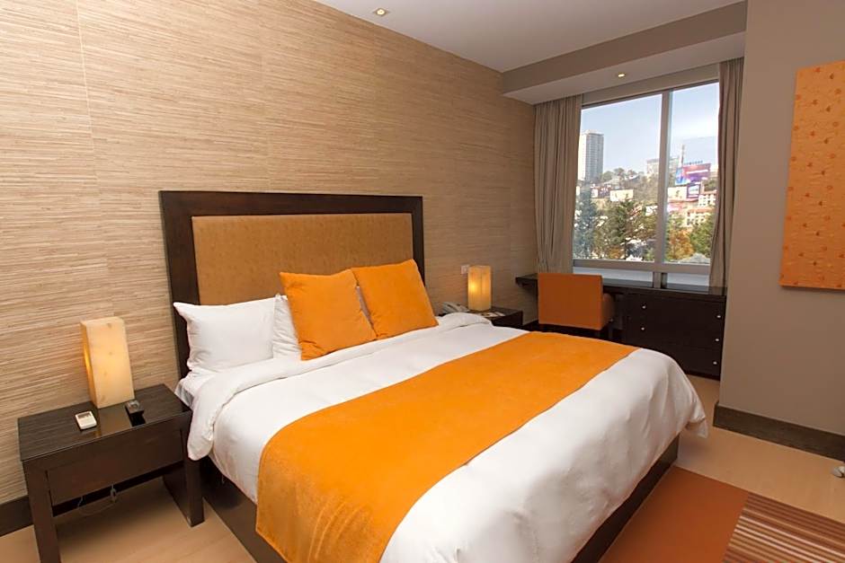 Photo 1 of 9 of Junior Suite