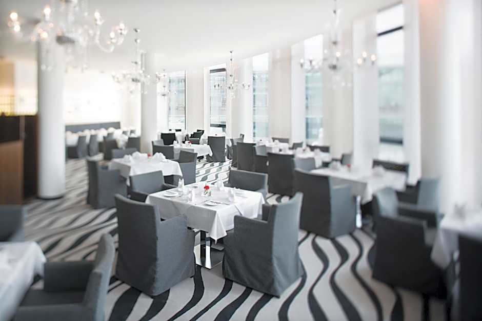 Moevenpick Hotel Stuttgart Airport