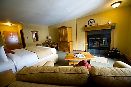 Alpine King Room with Fireplace