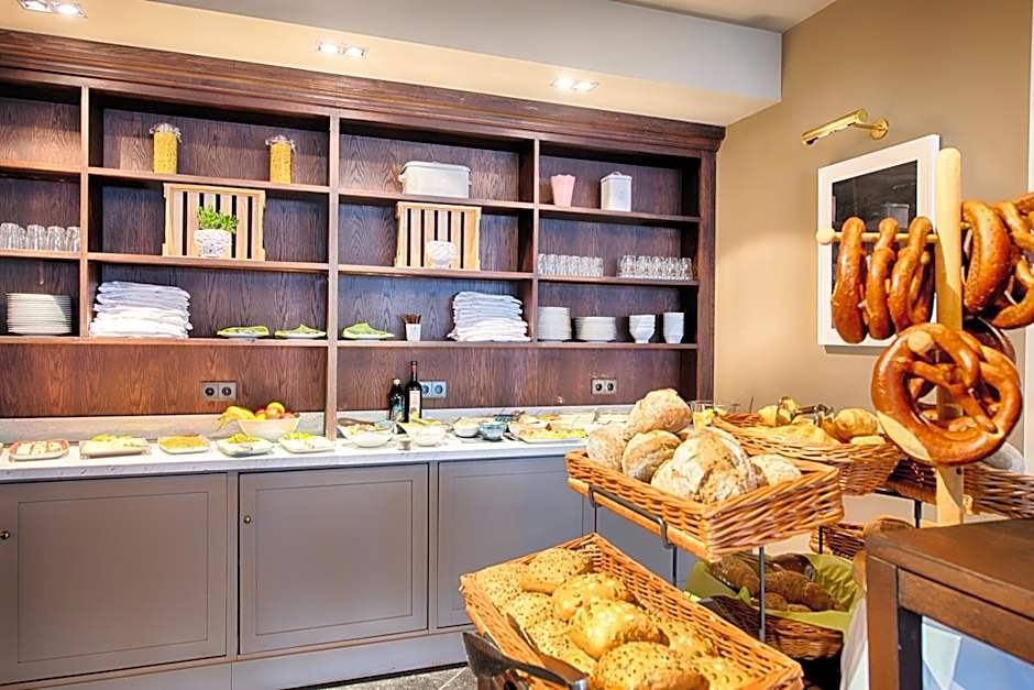 Mondrian Suites Berlin am Checkpoint Charlie