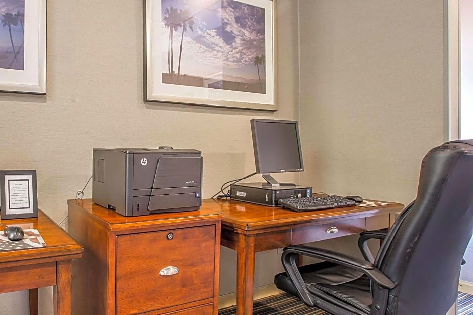 Quality Inn And Suites Hermosa Beach