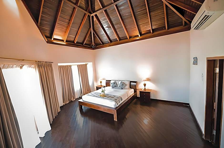 Royal Regantris Villa Karang