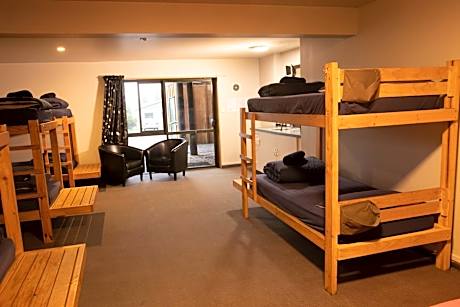 Bed in 10-Bed Mixed Dormitory Room
