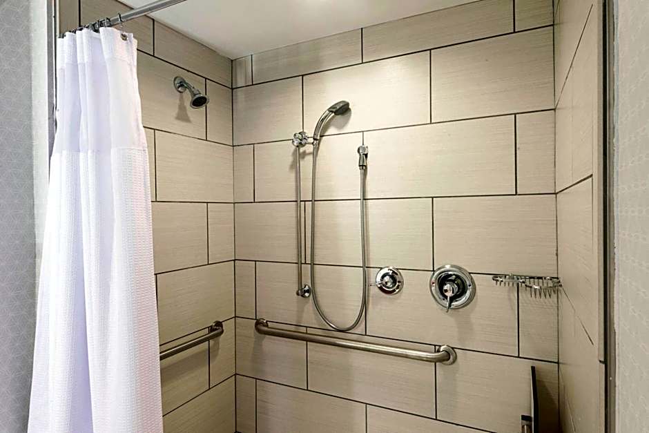 SpringHill Suites® by Marriott® Wilmington Wrightsville Beach