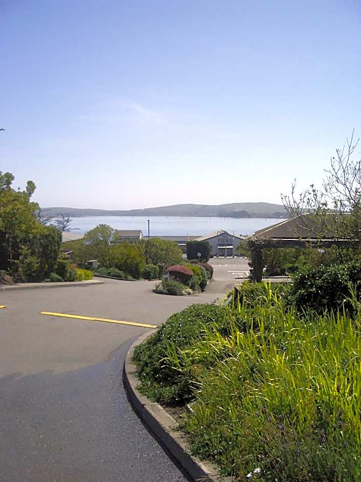 The Inn at the Tides