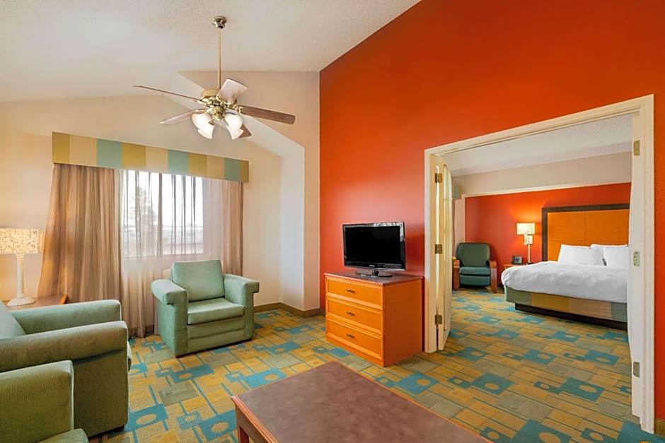 La Quinta Inn & Suites by Wyndham Cheyenne